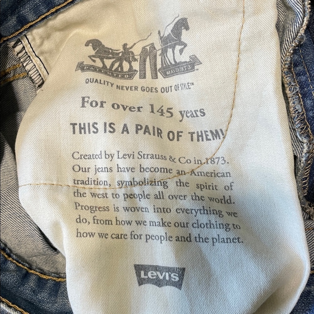 Levi's 559 Light Wash Men's Grungy Straight Leg Denim Jeans Size 31 X 30 - Picture 8 of 11